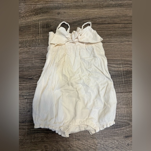 Janie & Jack Layette Baby Girl Ivory Romper Size 6-12 Months - Picture 2 of 6